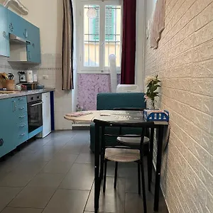 Violet 27 Apartment